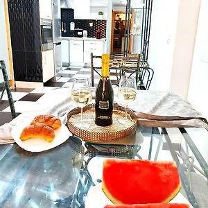 Elegant 3 Bedrooms, Wifi Free Сasa de vacaciones Costa Adeje (Tenerife)